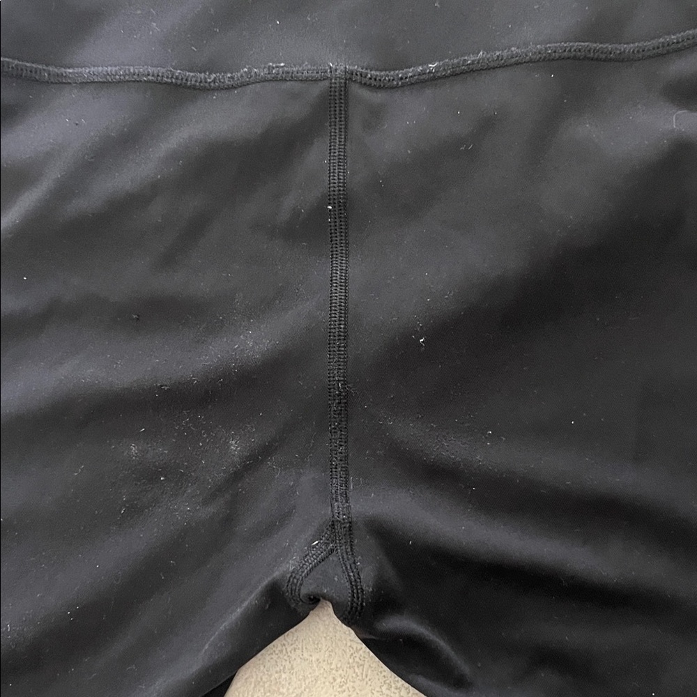Lululemon Wunder Train High-Rise Crop - womens size XS - Picture 3 of 4